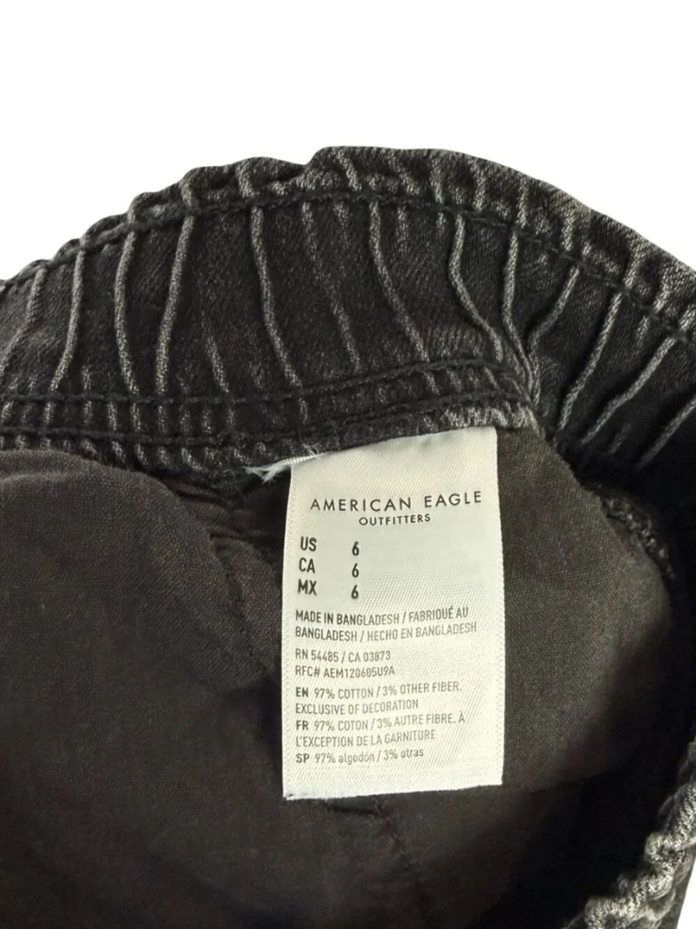 American Eagle Mom Shorts Size 6 Black Wash Ruffle Elastic Waist Stretch